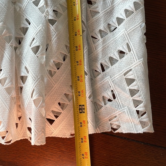 Eva Franco Anthropologie White top blouse size 8. Cut out details. - Picture 7 of 7